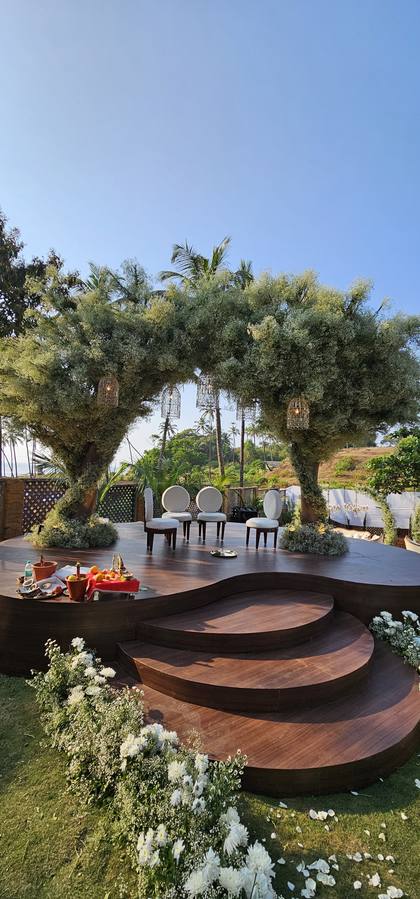 Mandap and Stage — Wedding decor — Casa Waters